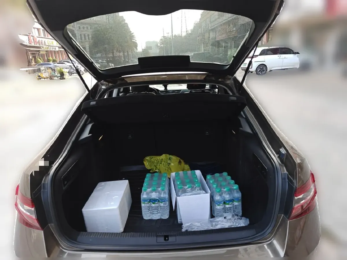 2018 Skoda Superb 1.4T 150HP L4 7DCT,autocango,china used car exporter,china ev exporter,chinese used car exporter,chinese used ev exporter