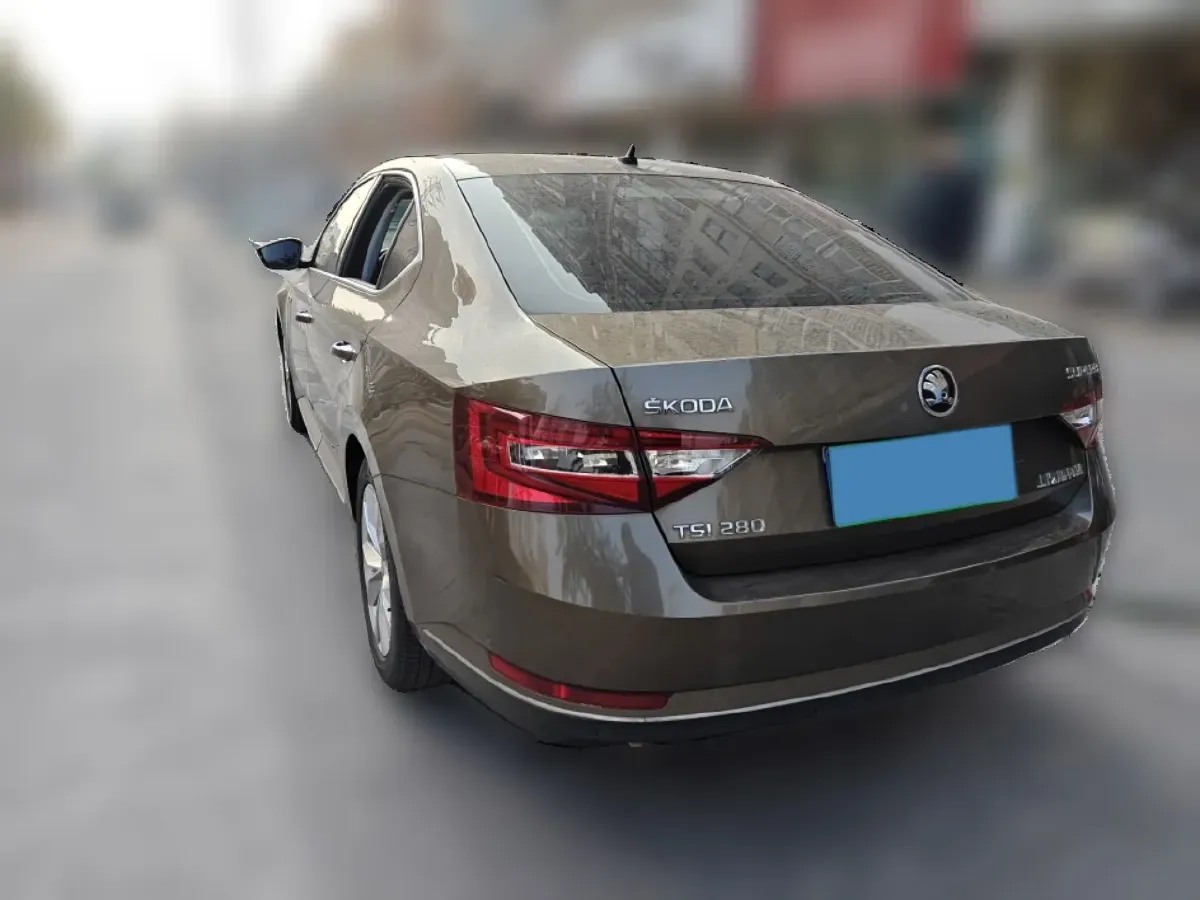 2018 Skoda Superb 1.4T 150HP L4 7DCT,autocango,china used car exporter,china ev exporter,chinese used car exporter,chinese used ev exporter