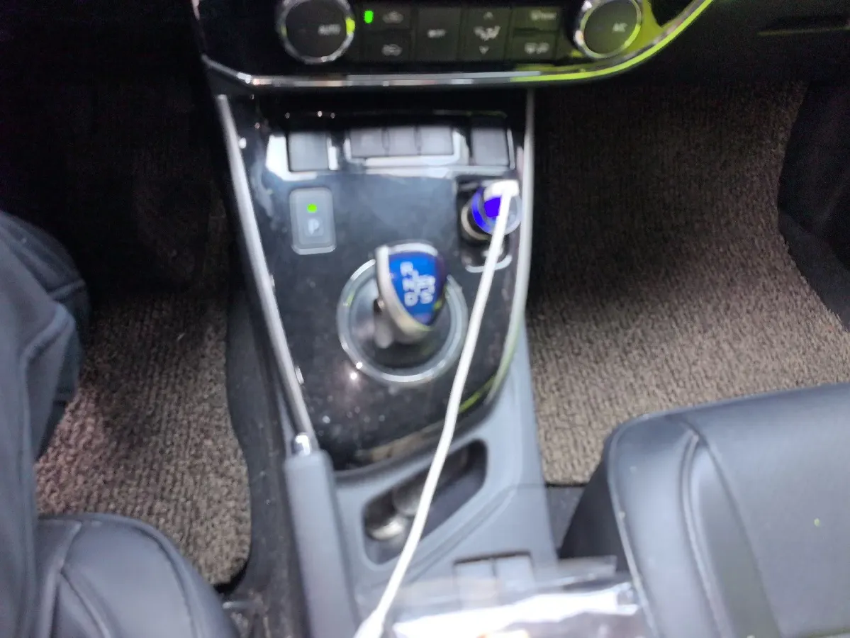 2016 Toyota Corolla 1.8L 99HP L4 E-CVT Hybrid,autocango,china used car exporter,china ev exporter,chinese used car exporter,chinese used ev exporter