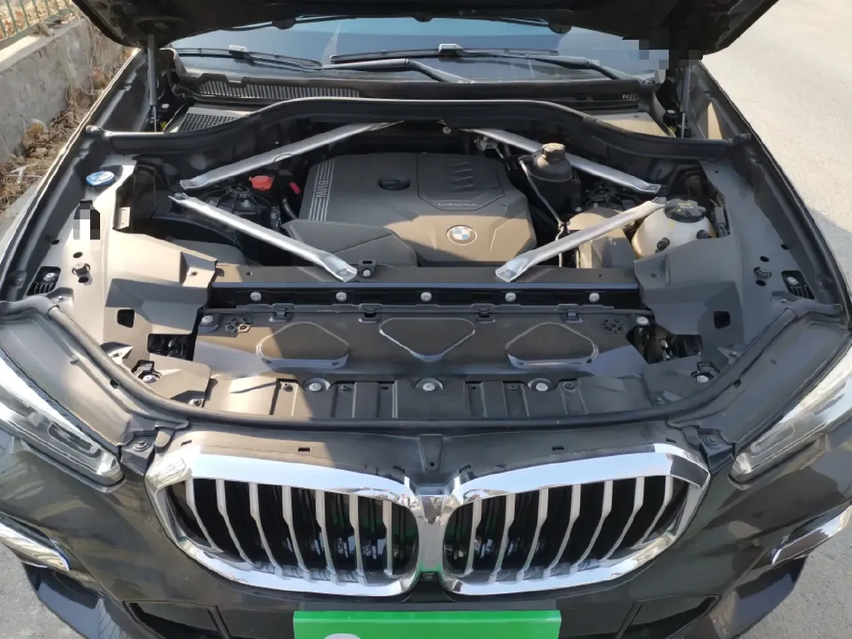 2022 BMW X5 2.0T 245HP L4 8AT,autocango,china used car exporter,china ev exporter,chinese used car exporter,chinese used ev exporter