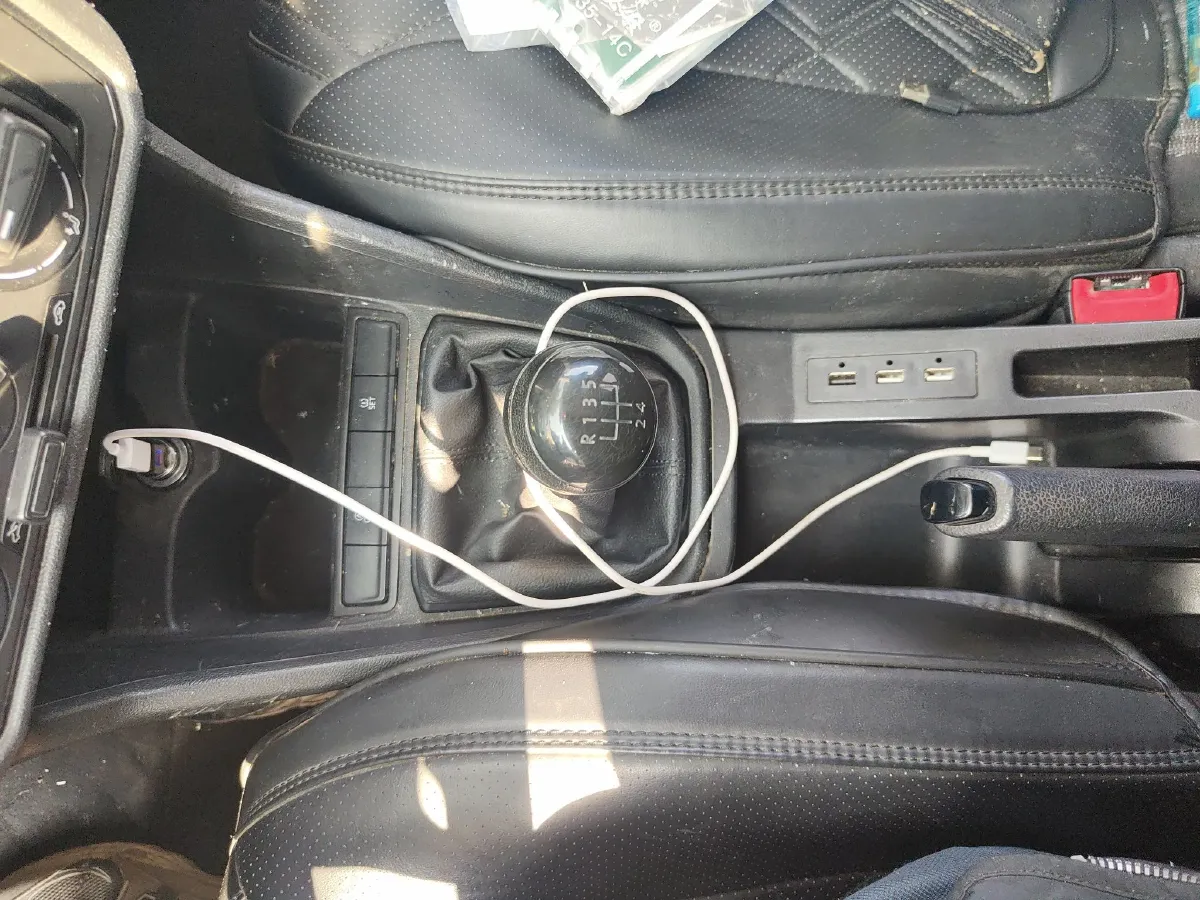 2021 Volkswagen Santana 1.5L 112HP L4 5MT,autocango,china used car exporter,china ev exporter,chinese used car exporter,chinese used ev exporter