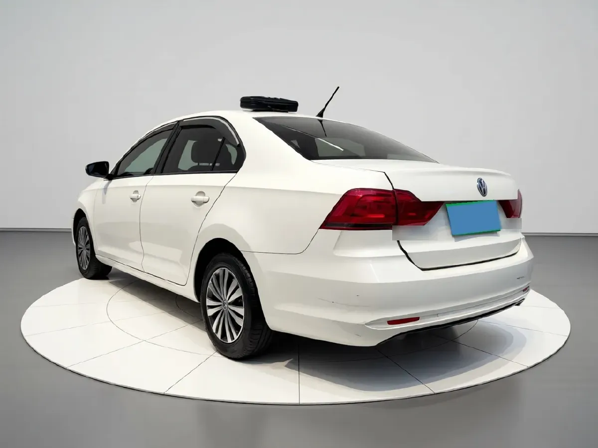 2021 Volkswagen Santana 1.5L 112HP L4 5MT,autocango,china used car exporter,china ev exporter,chinese used car exporter,chinese used ev exporter