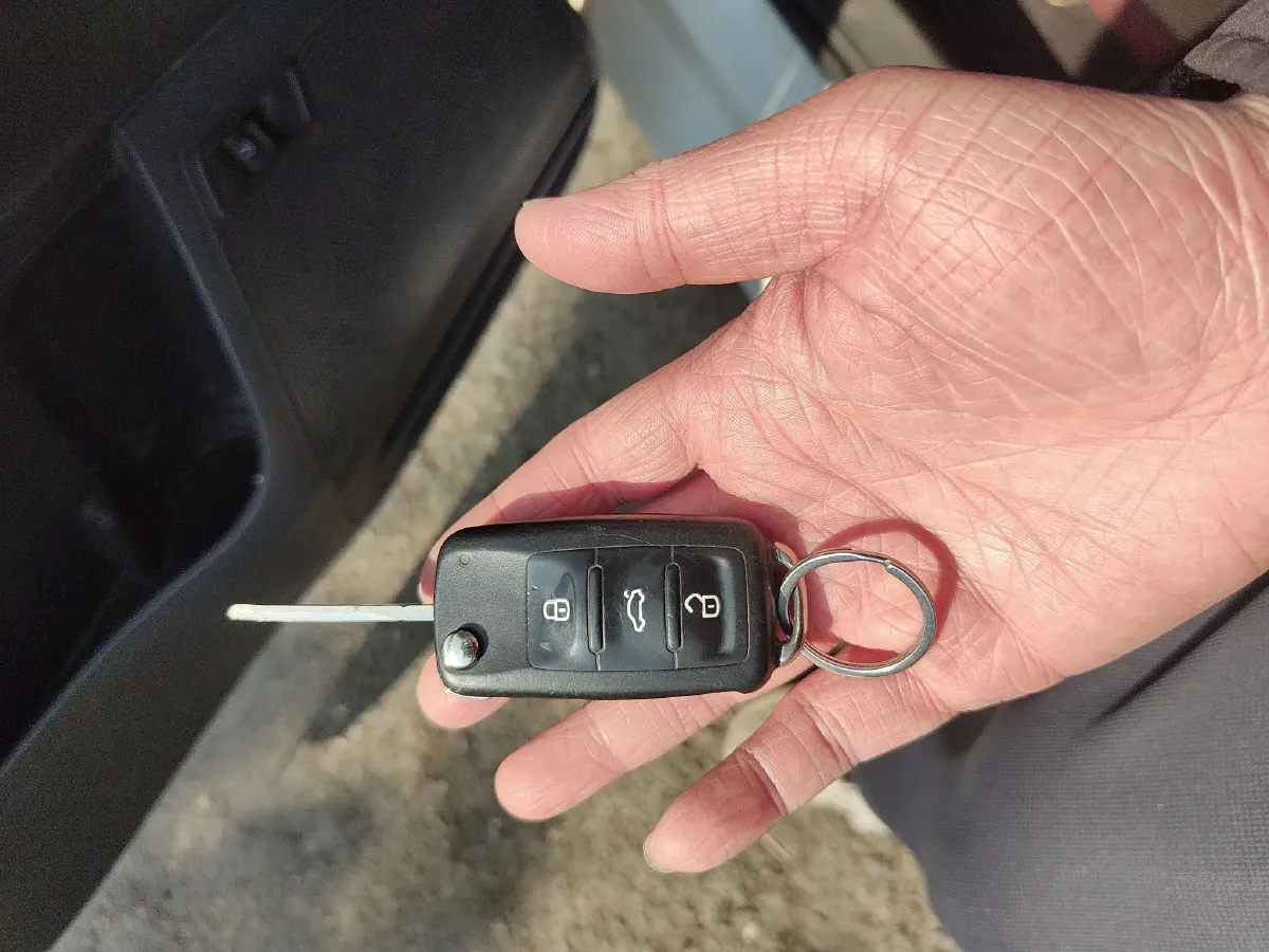 2021 Volkswagen Santana 1.5L 112HP L4 5MT,autocango,china used car exporter,china ev exporter,chinese used car exporter,chinese used ev exporter