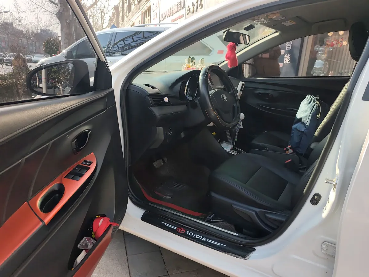 2016 Toyota Yaris L 1.5L 107HP L4 CVT,autocango,china used car exporter,china ev exporter,chinese used car exporter,chinese used ev exporter