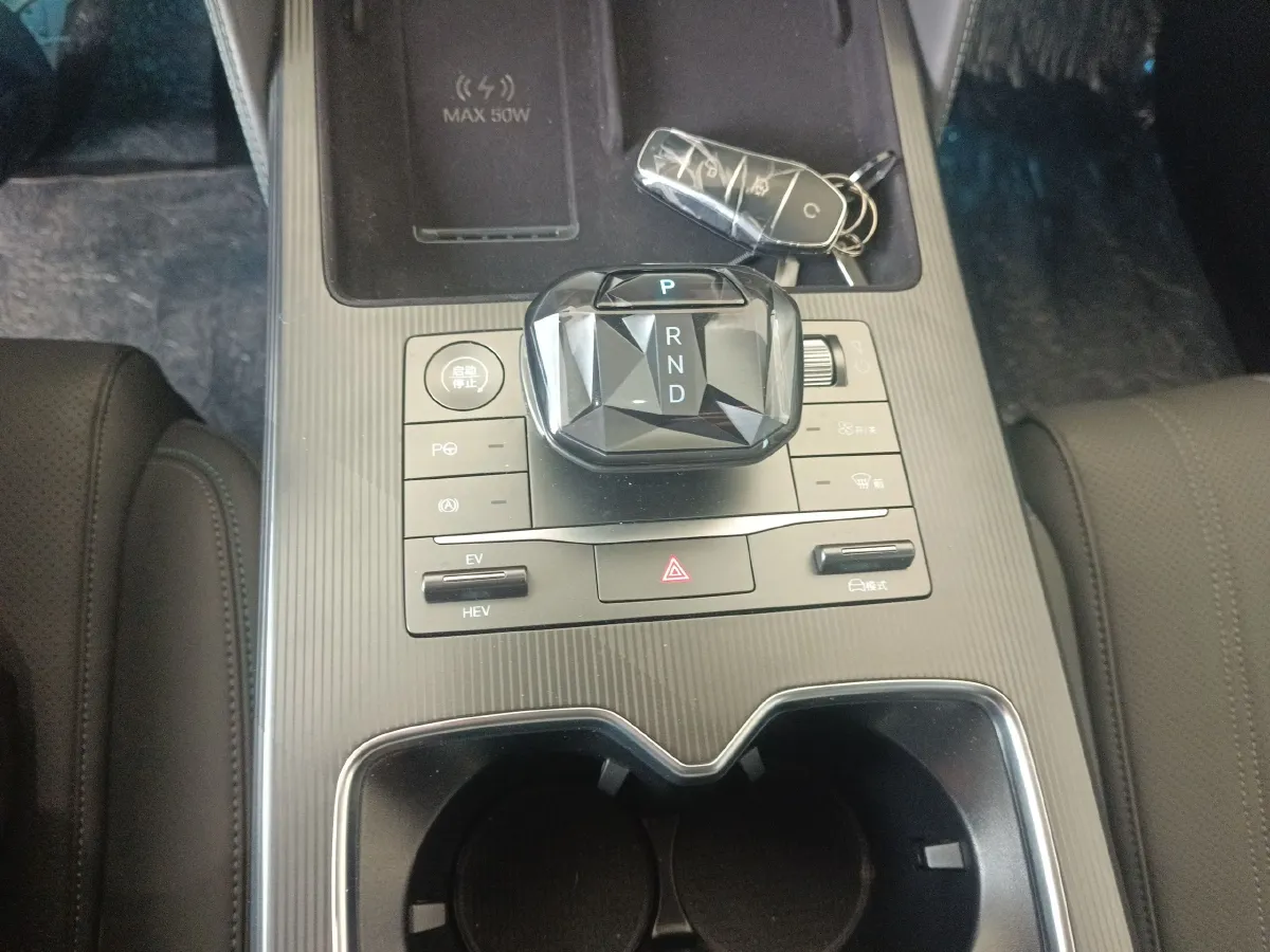 2025 BYD SongL DM-i 1.5L 101HP L4 E-CVT PHEV 26.6KWH,autocango,china used car exporter,china ev exporter,chinese used car exporter,chinese used ev exporter