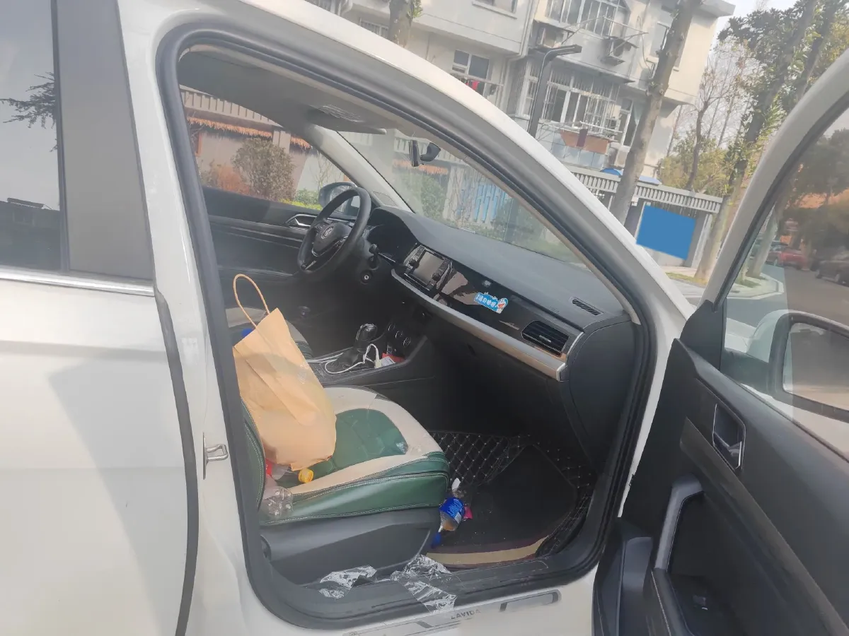 2018 Volkswagen Lamando 1.4T 131HP L4 7DCT,autocango,china used car exporter,china ev exporter,chinese used car exporter,chinese used ev exporter