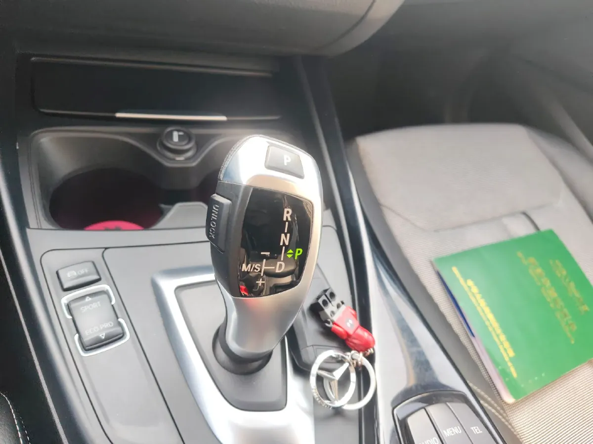 2013 BMW 1 Series 1.6T 136HP L4 8AT,autocango,china used car exporter,china ev exporter,chinese used car exporter,chinese used ev exporter