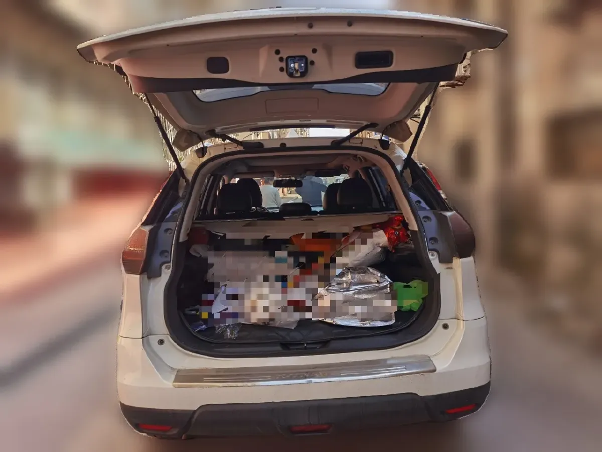 2014 Nissan X-Trail 2.0L 150HP L4 CVT,autocango,china used car exporter,china ev exporter,chinese used car exporter,chinese used ev exporter