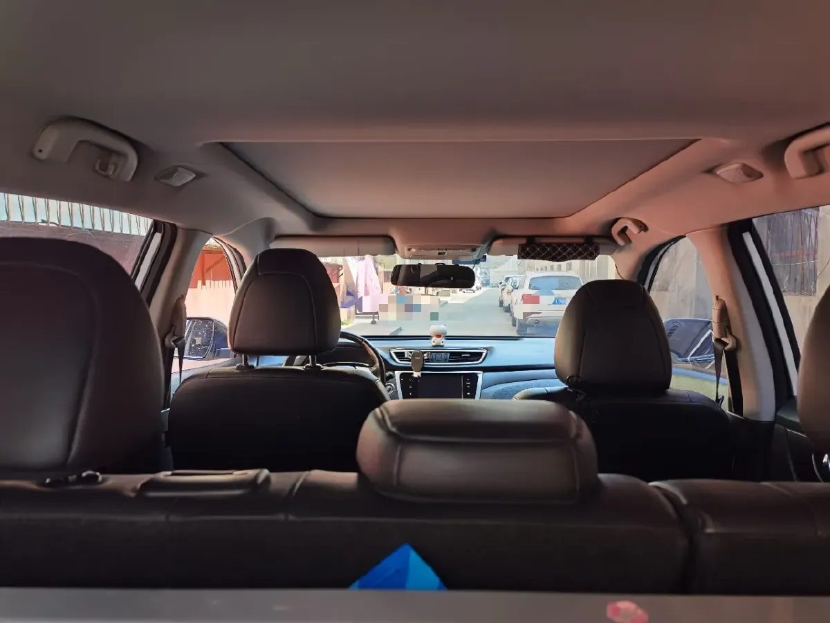 2014 Nissan X-Trail 2.0L 150HP L4 CVT,autocango,china used car exporter,china ev exporter,chinese used car exporter,chinese used ev exporter