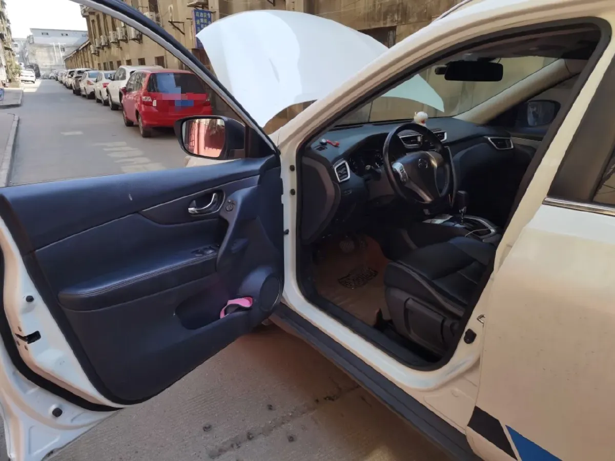 2014 Nissan X-Trail 2.0L 150HP L4 CVT,autocango,china used car exporter,china ev exporter,chinese used car exporter,chinese used ev exporter