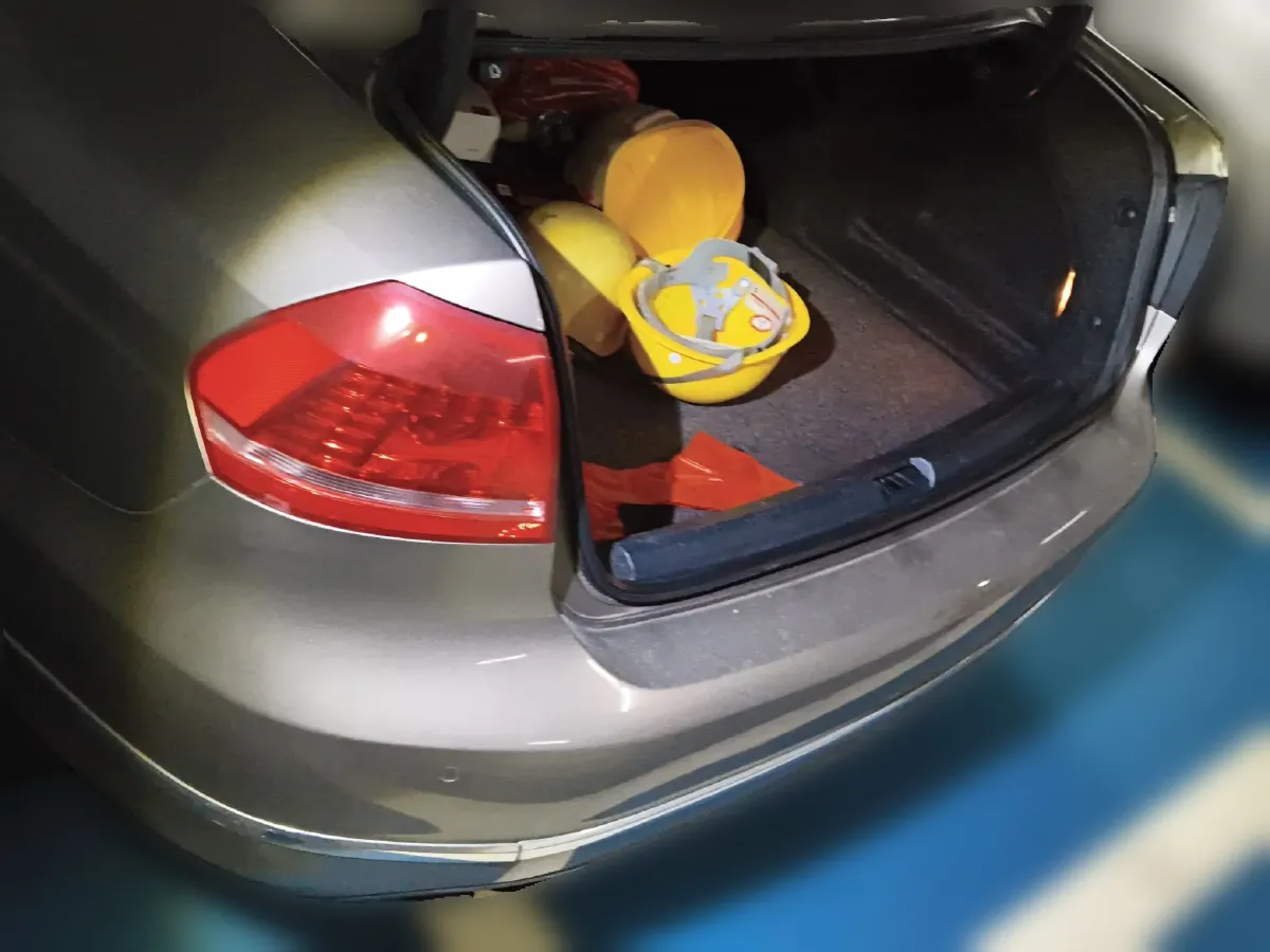 2013 Volkswagen Passat 1.8T 160HP L4 7DCT,autocango,china used car exporter,china ev exporter,chinese used car exporter,chinese used ev exporter