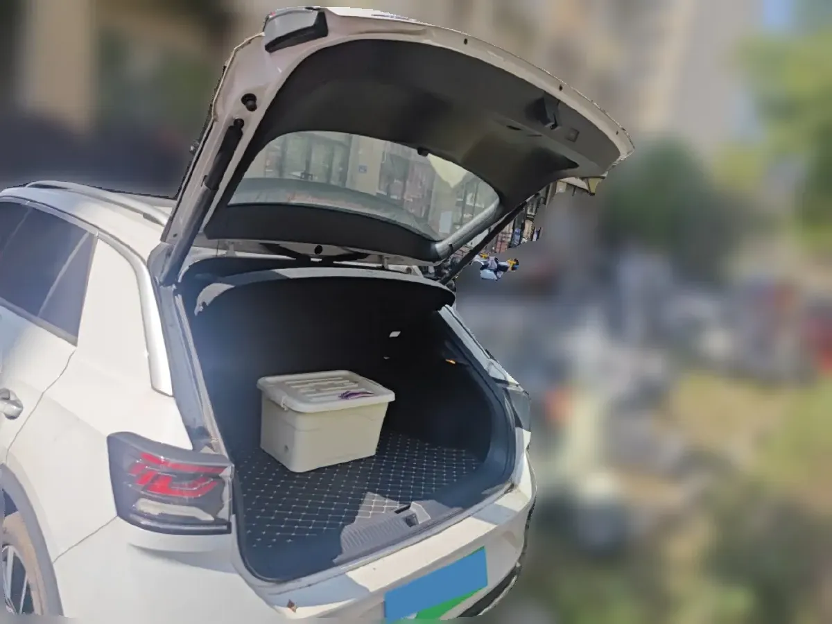 2024 ChangAn UNI-K 2.0T 233HP L4 8AT,autocango,china used car exporter,china ev exporter,chinese used car exporter,chinese used ev exporter