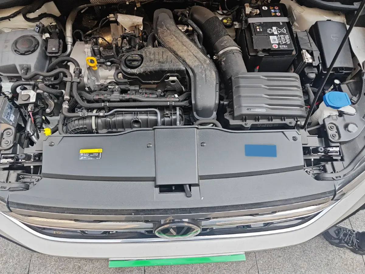 2024 ChangAn UNI-K 2.0T 233HP L4 8AT,autocango,china used car exporter,china ev exporter,chinese used car exporter,chinese used ev exporter