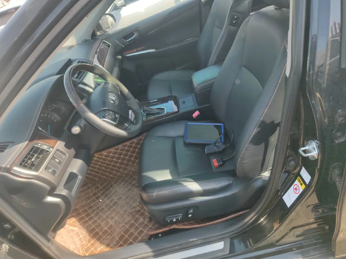 2016 Toyota Camry 2.0L 167HP L4 6AT,autocango,china used car exporter,china ev exporter,chinese used car exporter,chinese used ev exporter