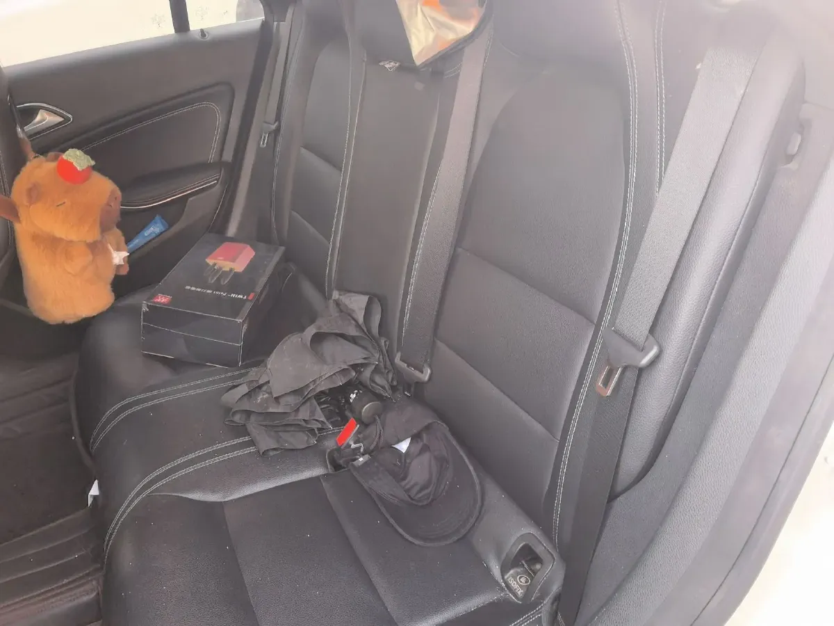 2017 Mercedes-Benz CLA Class 1.6T 156HP L4 7DCT,autocango,china used car exporter,china ev exporter,chinese used car exporter,chinese used ev exporter