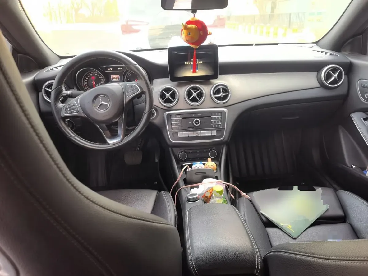 2017 Mercedes-Benz CLA Class 1.6T 156HP L4 7DCT,autocango,china used car exporter,china ev exporter,chinese used car exporter,chinese used ev exporter