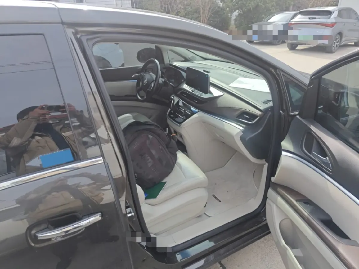 2021 Toyota Crown Kluger 2.5L 192HP L4 E-CVT Hybrid,autocango,china used car exporter,china ev exporter,chinese used car exporter,chinese used ev exporter