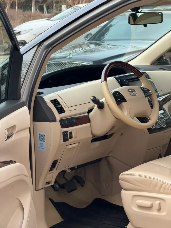 2021 Toyota Crown Kluger 2.5L 192HP L4 E-CVT Hybrid,autocango,china used car exporter,china ev exporter,chinese used car exporter,chinese used ev exporter