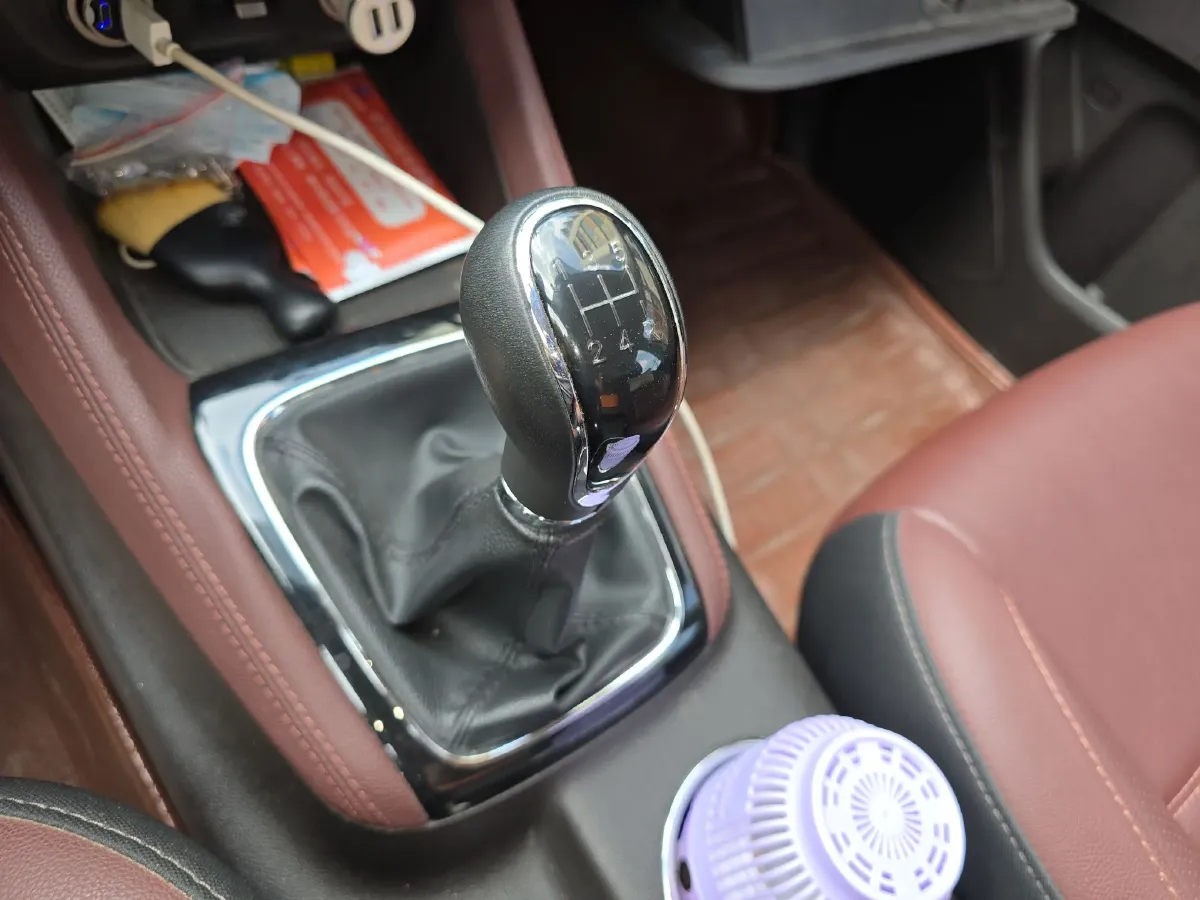 2017 ChangAn Linmax 1.6L 125HP L4 5MT,autocango,china used car exporter,china ev exporter,chinese used car exporter,chinese used ev exporter