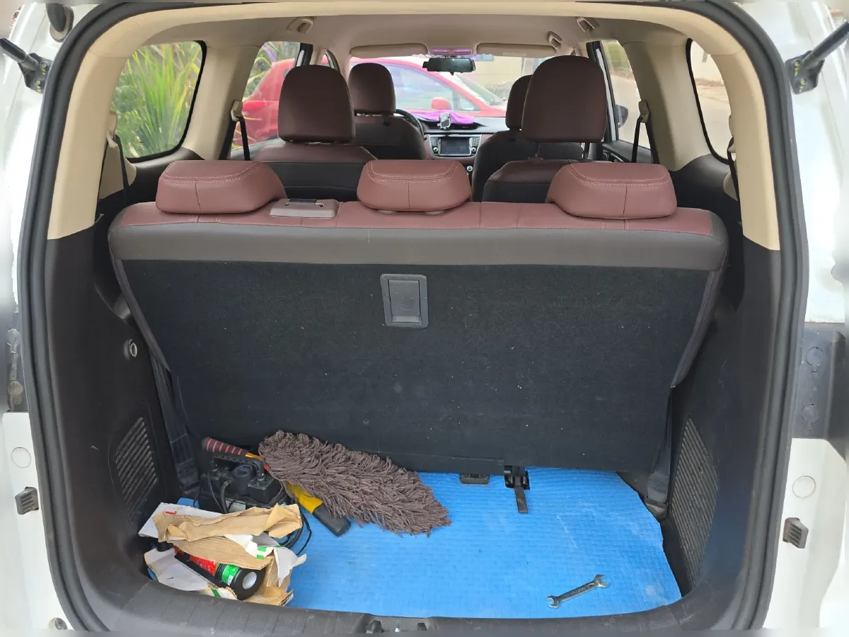 2017 ChangAn Linmax 1.6L 125HP L4 5MT,autocango,china used car exporter,china ev exporter,chinese used car exporter,chinese used ev exporter