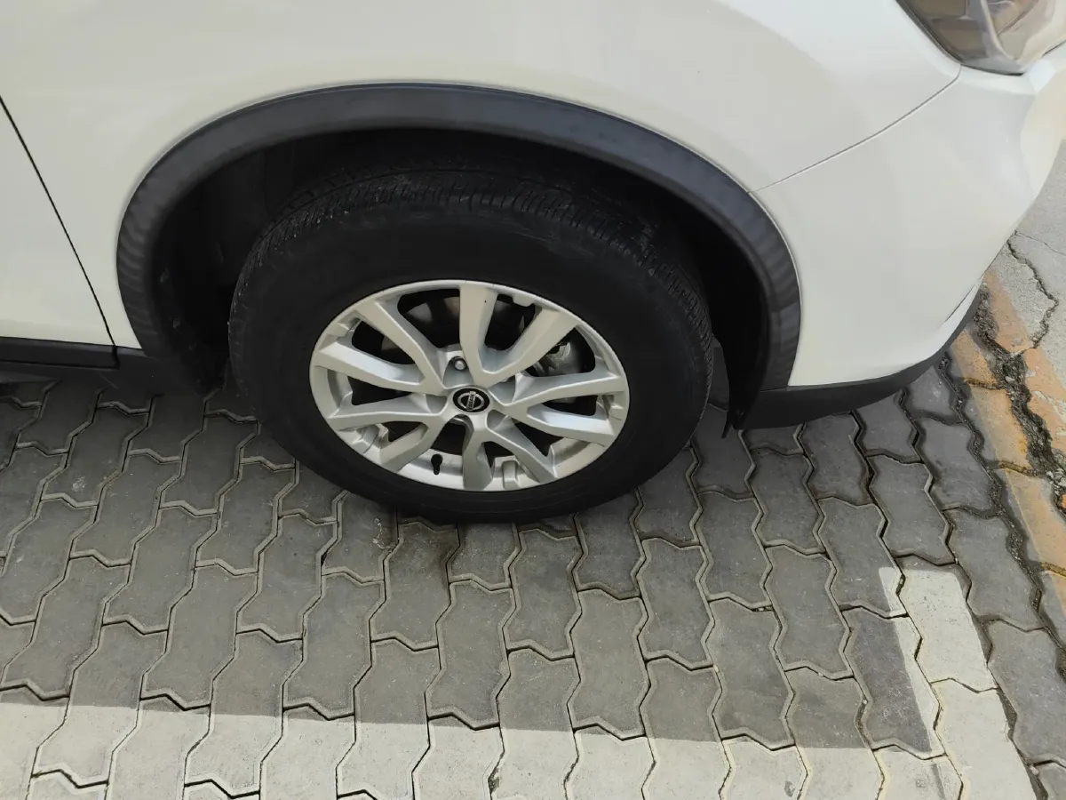 2019 Nissan X-Trail 2.0L 154HP L4 CVT,autocango,china used car exporter,china ev exporter,chinese used car exporter,chinese used ev exporter