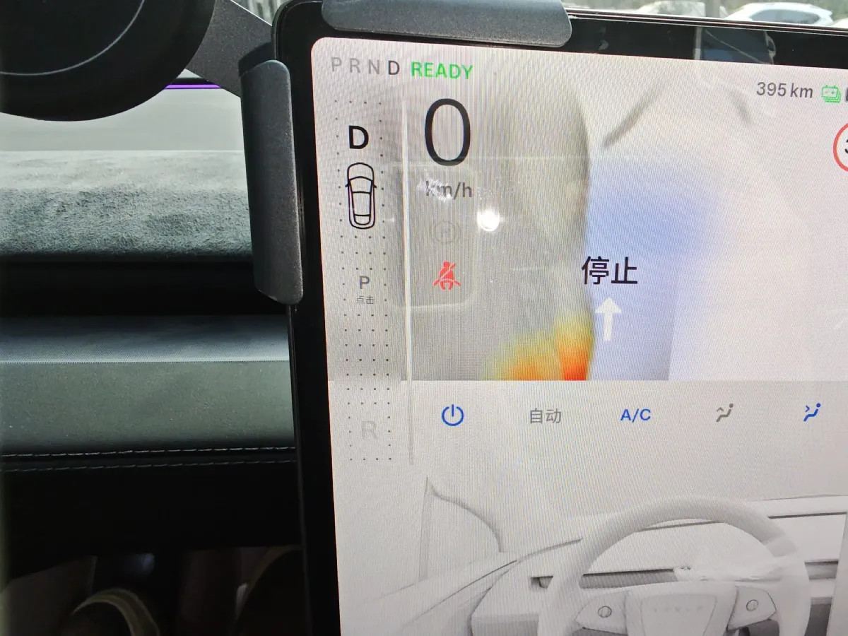 2025 Tesla Model Y BEV 62.5KWH,autocango,china used car exporter,china ev exporter,chinese used car exporter,chinese used ev exporter