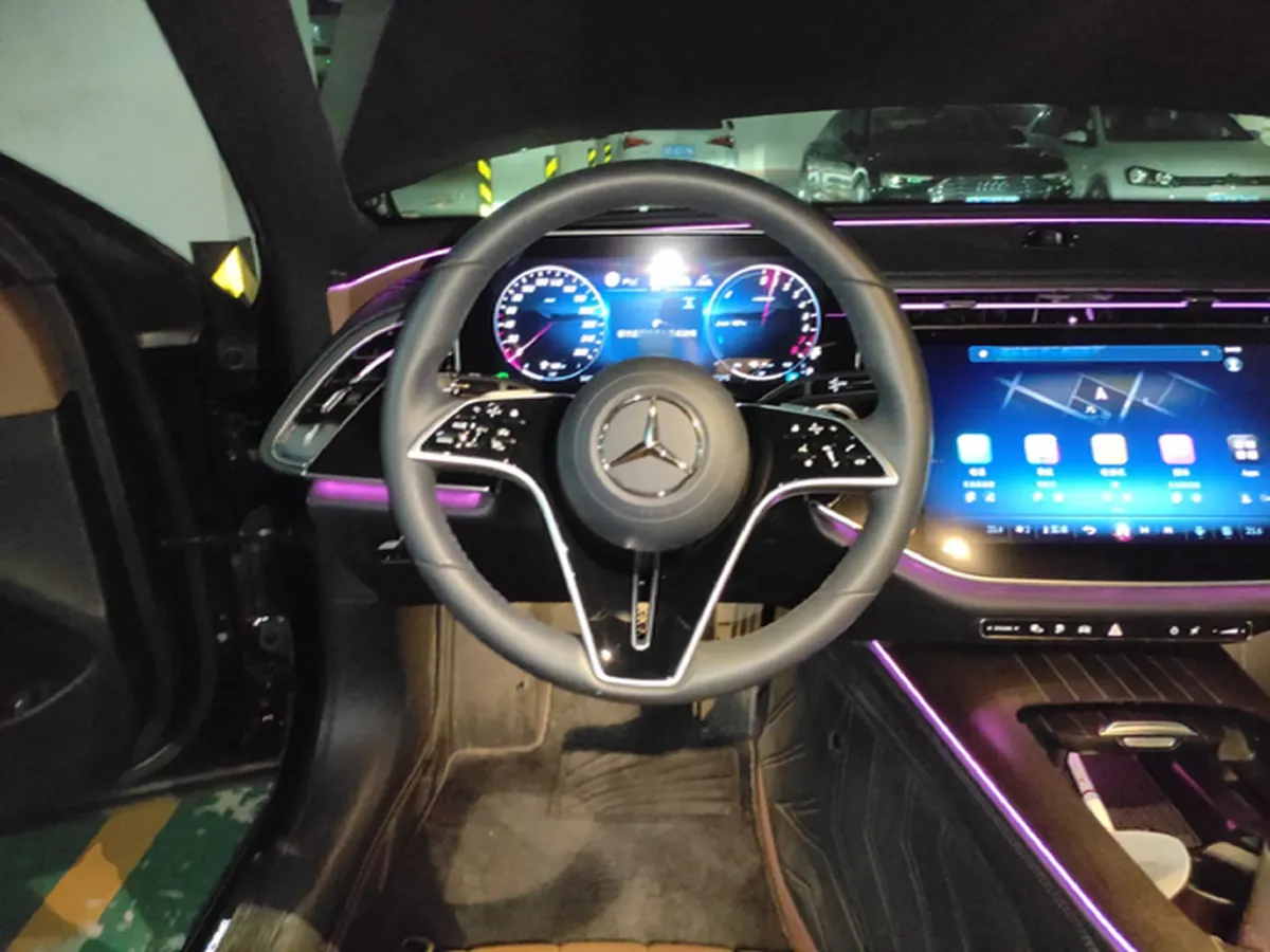 2024 Mercedes-Benz E Class 2.0T 204HP L4 9AT PHEV 25.4KWH,autocango,china used car exporter,china ev exporter,chinese used car exporter,chinese used ev exporter