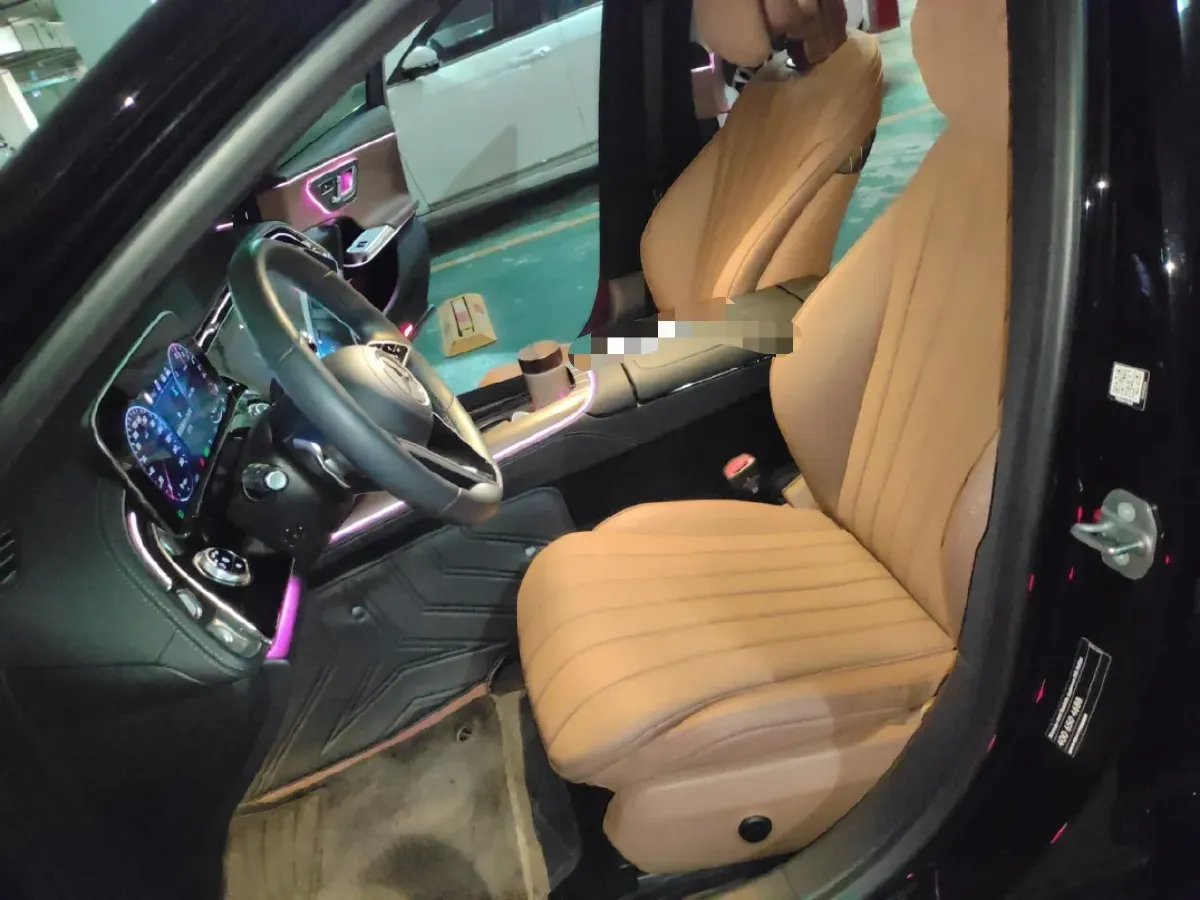 2024 Mercedes-Benz E Class 2.0T 204HP L4 9AT PHEV 25.4KWH,autocango,china used car exporter,china ev exporter,chinese used car exporter,chinese used ev exporter