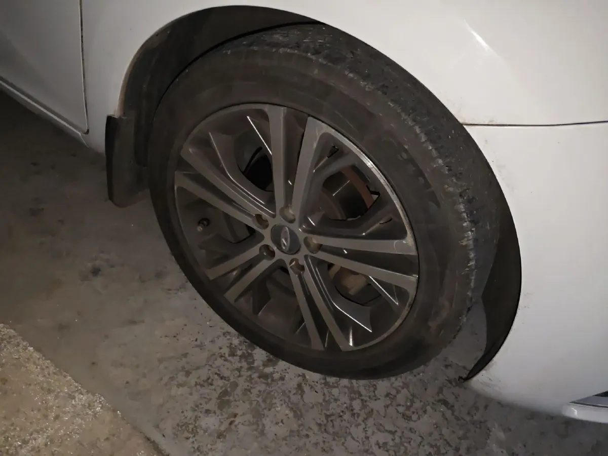 2016 Chery Arrizo 5 1.5L 116HP L4 5MT,autocango,china used car exporter,china ev exporter,chinese used car exporter,chinese used ev exporter