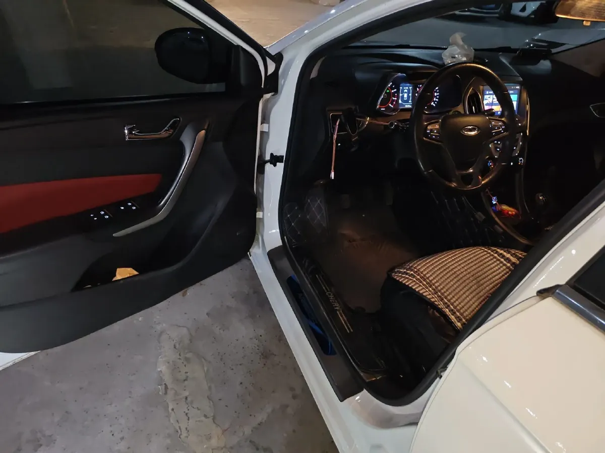 2016 Chery Arrizo 5 1.5L 116HP L4 5MT,autocango,china used car exporter,china ev exporter,chinese used car exporter,chinese used ev exporter