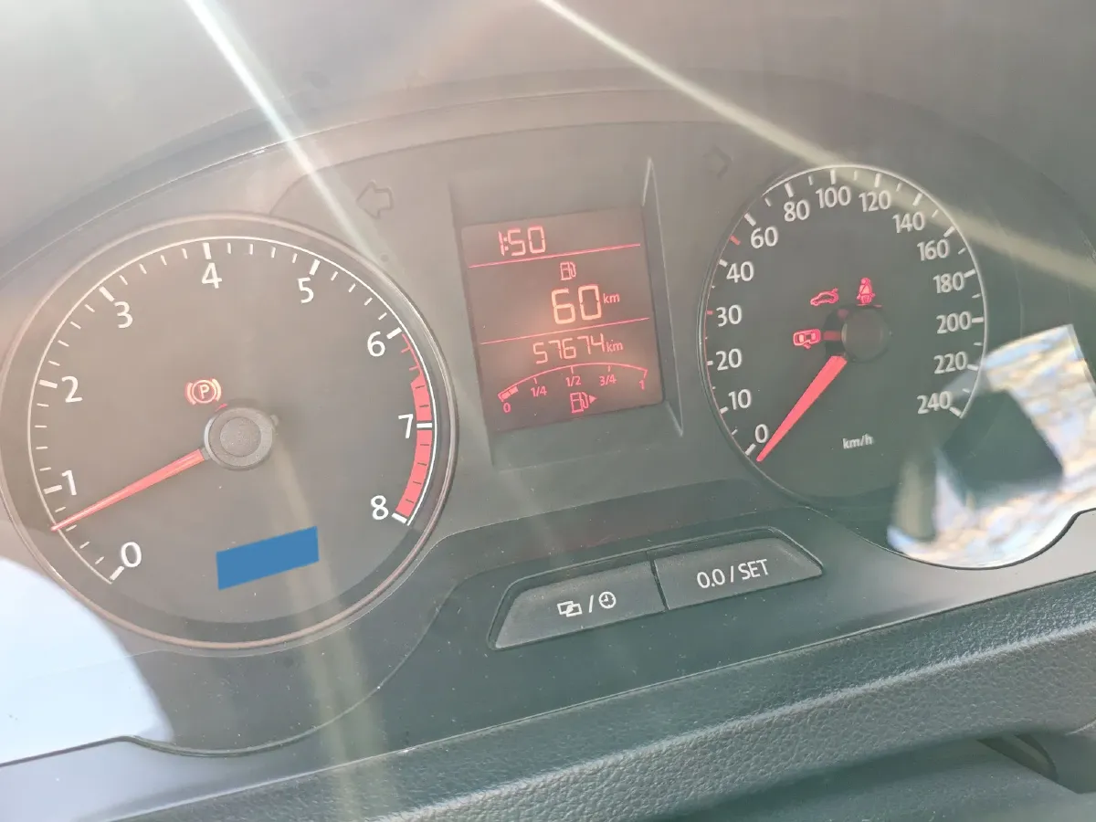 2015 Volkswagen Santana 1.6L 110HP L4 5MT,autocango,china used car exporter,china ev exporter,chinese used car exporter,chinese used ev exporter