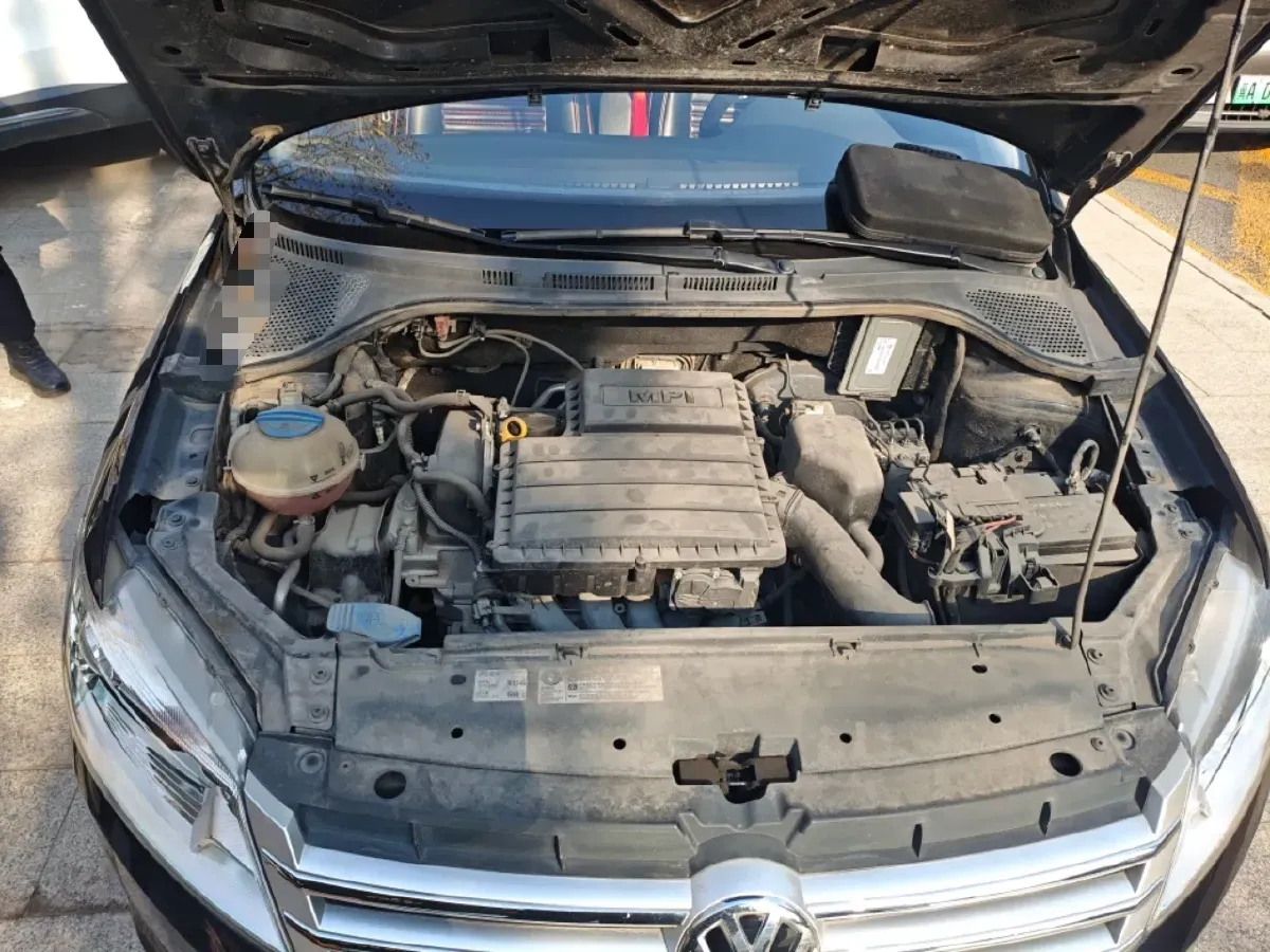 2015 Volkswagen Santana 1.6L 110HP L4 5MT,autocango,china used car exporter,china ev exporter,chinese used car exporter,chinese used ev exporter