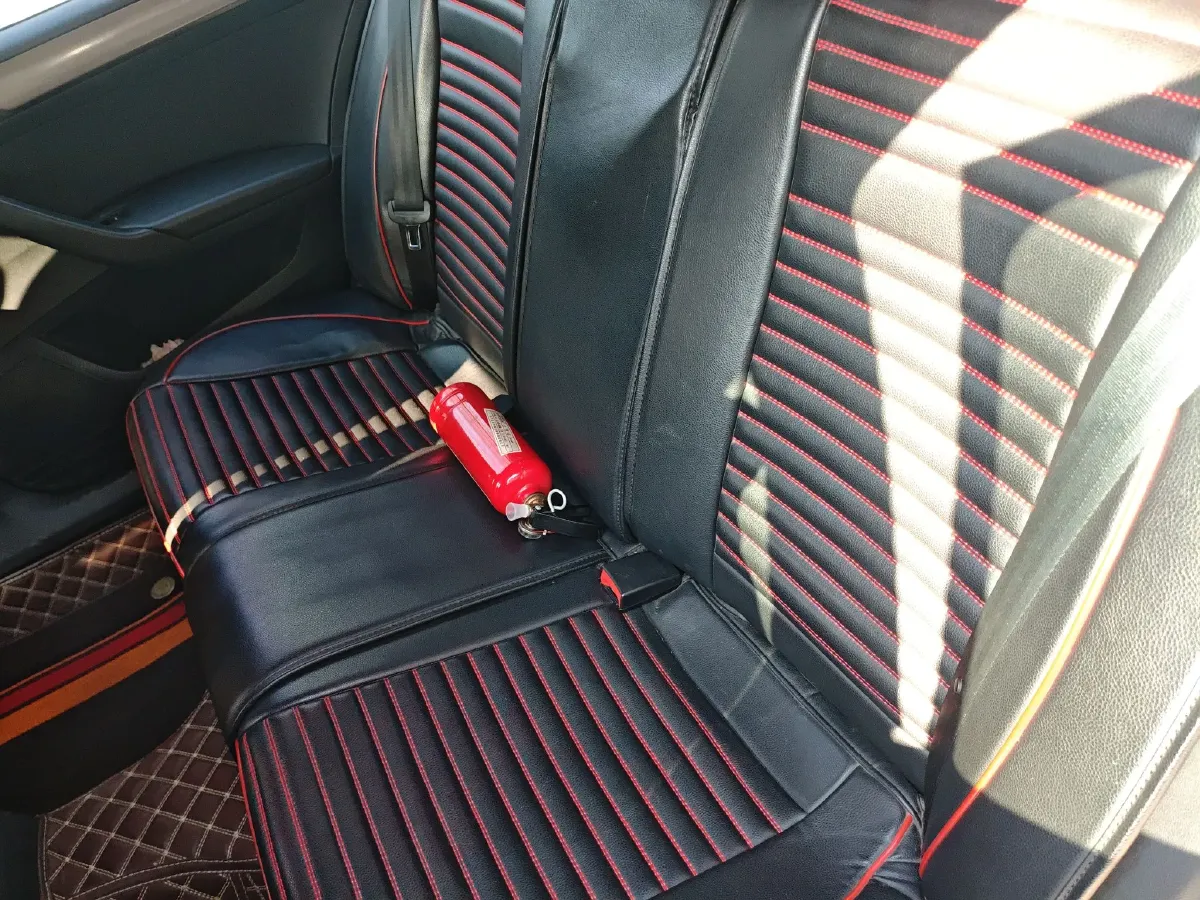 2015 Volkswagen Santana 1.6L 110HP L4 5MT,autocango,china used car exporter,china ev exporter,chinese used car exporter,chinese used ev exporter