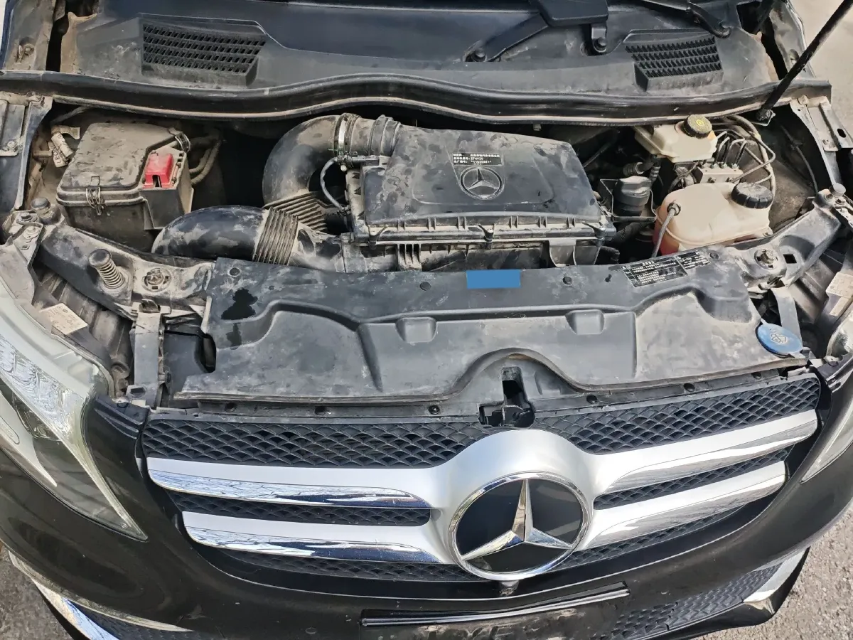 2020 Mercedes-Benz V Class 2.0T 211HP L4 9AT,autocango,china used car exporter,china ev exporter,chinese used car exporter,chinese used ev exporter