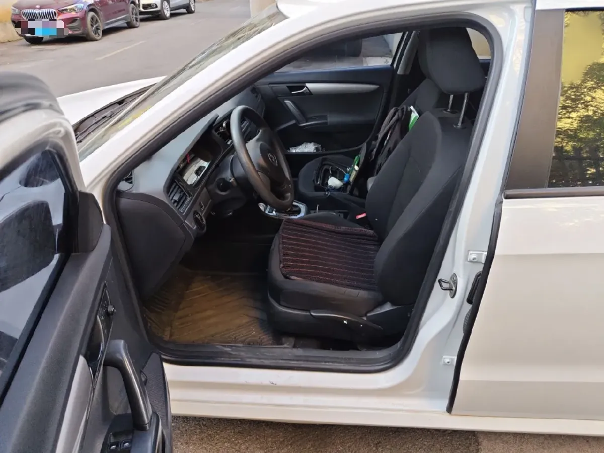 2013 Volkswagen Lavida 1.6L 110HP L4 6AT,autocango,china used car exporter,china ev exporter,chinese used car exporter,chinese used ev exporter