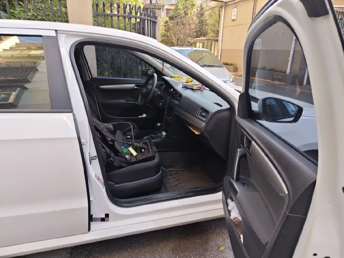 2013 Volkswagen Lavida 1.6L 110HP L4 6AT,autocango,china used car exporter,china ev exporter,chinese used car exporter,chinese used ev exporter