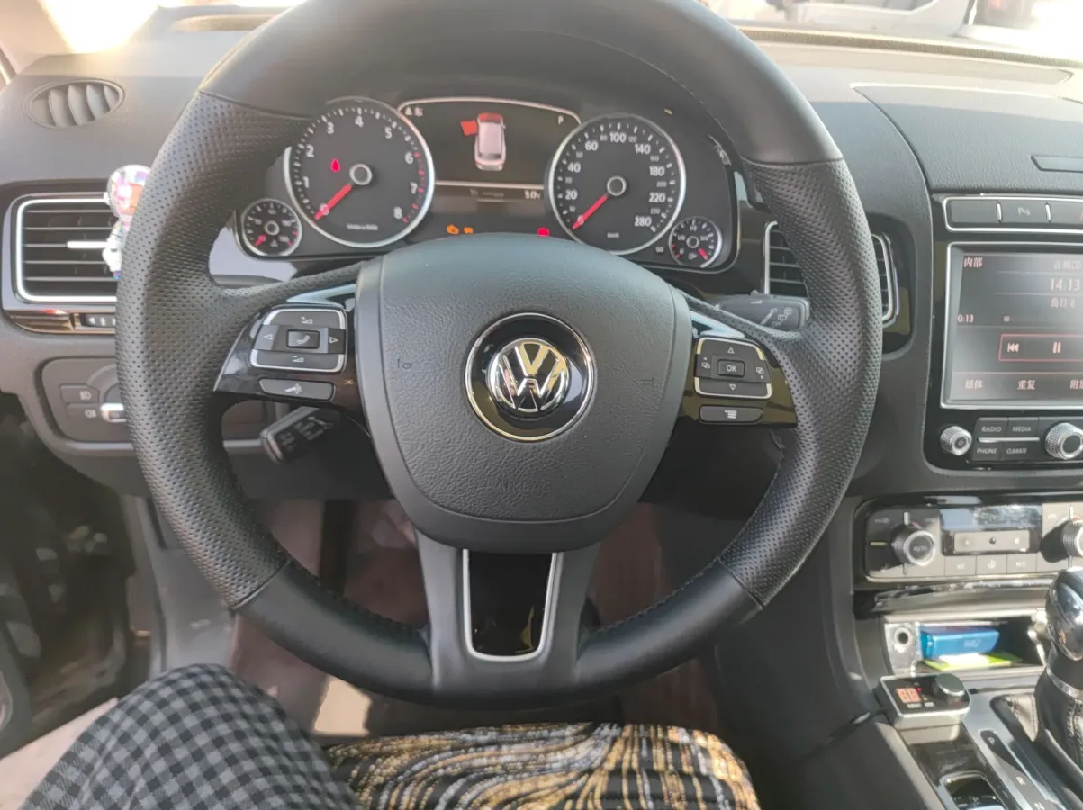 2016 Volkswagen Touareg 3.0T 320HP V6 8AT,autocango,china used car exporter,china ev exporter,chinese used car exporter,chinese used ev exporter