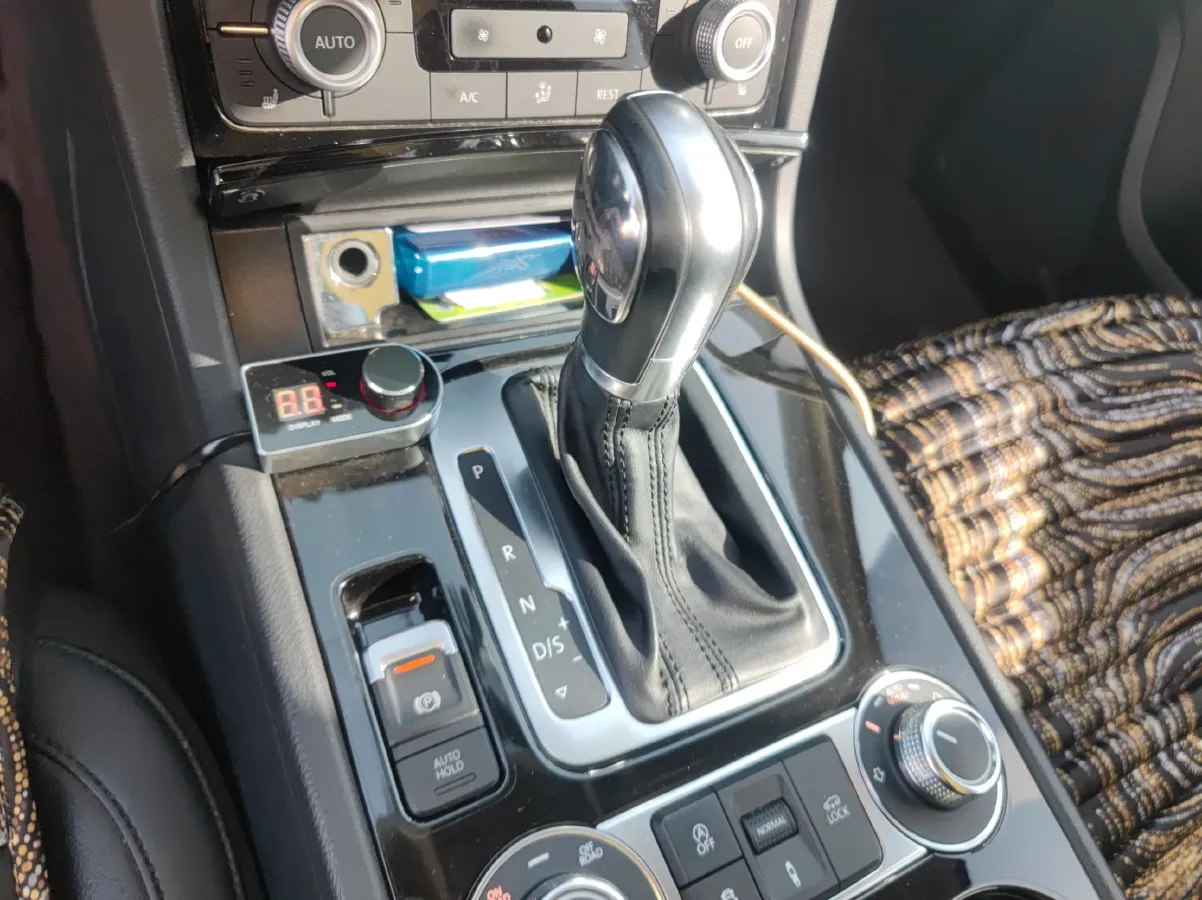 2016 Volkswagen Touareg 3.0T 320HP V6 8AT,autocango,china used car exporter,china ev exporter,chinese used car exporter,chinese used ev exporter