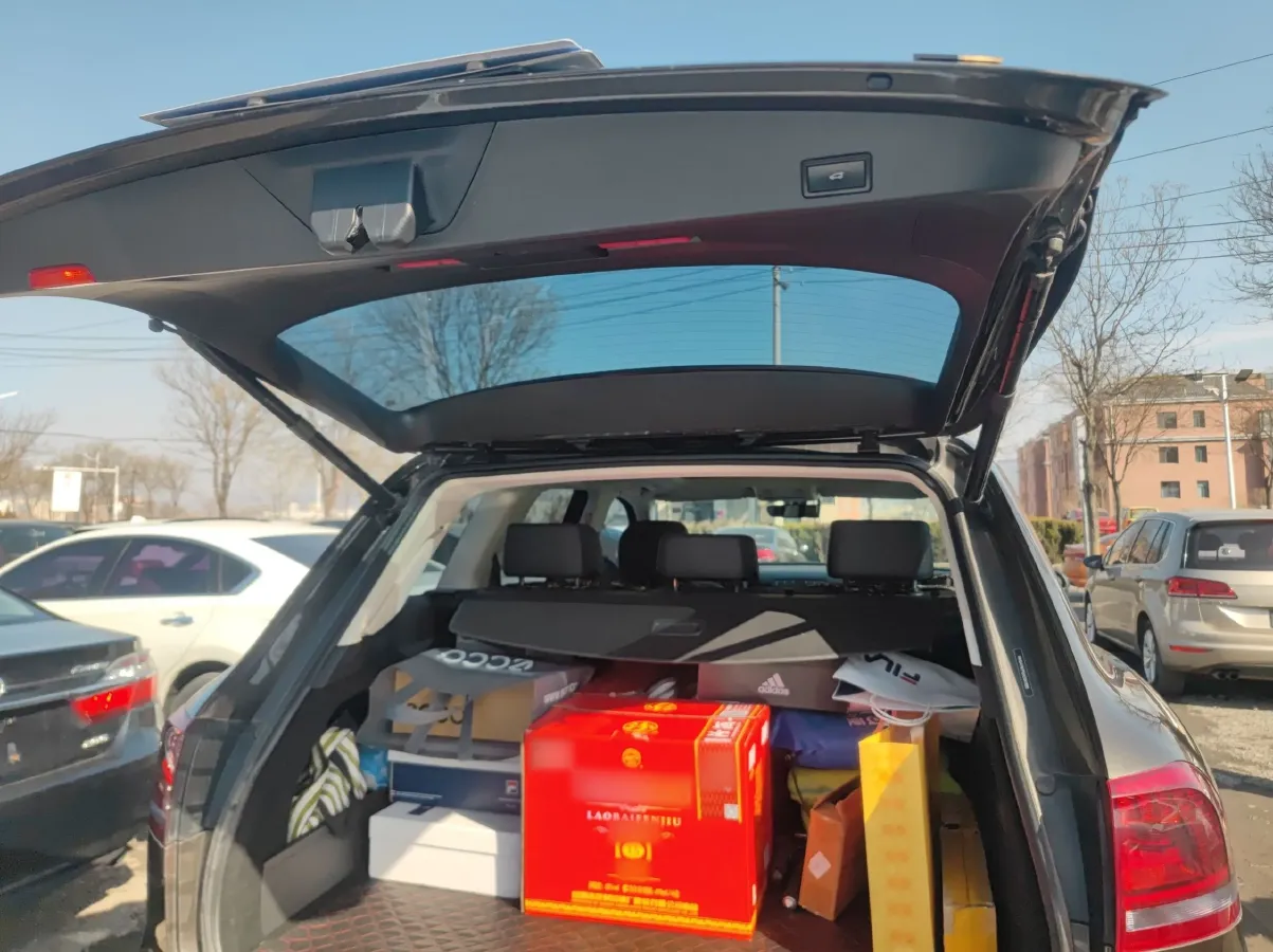 2016 Volkswagen Touareg 3.0T 320HP V6 8AT,autocango,china used car exporter,china ev exporter,chinese used car exporter,chinese used ev exporter