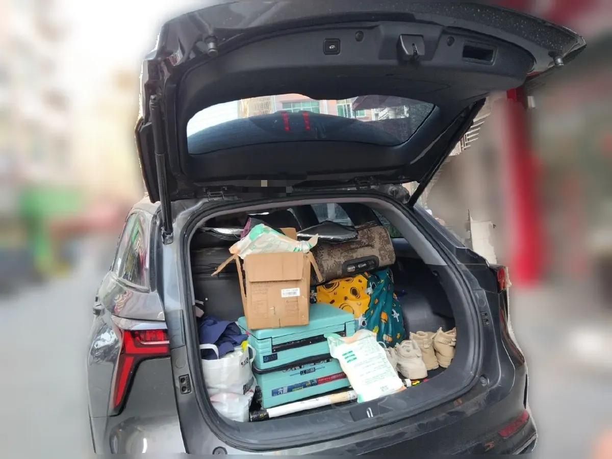 2024 ChangAn CS75 Plus 1.5T 188HP L4 8AT,autocango,china used car exporter,china ev exporter,chinese used car exporter,chinese used ev exporter