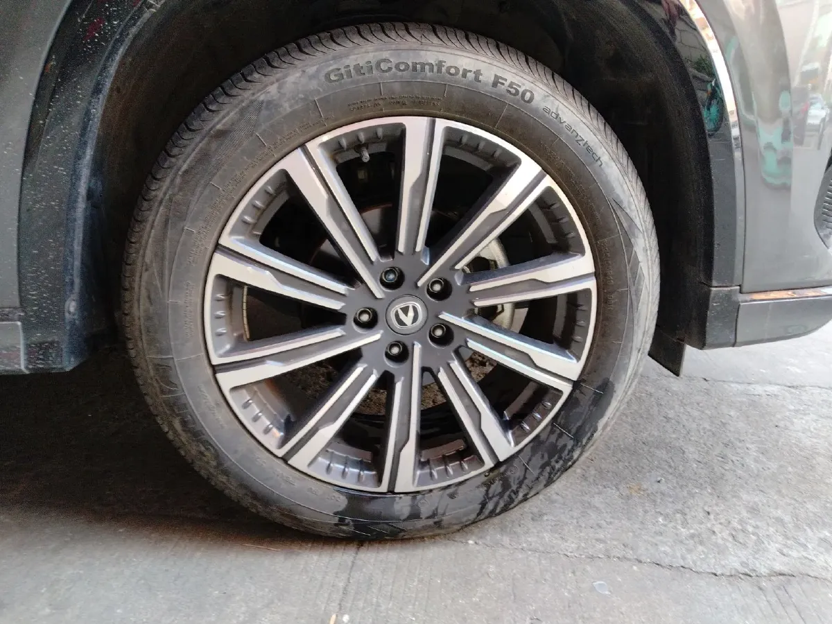 2024 ChangAn CS75 Plus 1.5T 188HP L4 8AT,autocango,china used car exporter,china ev exporter,chinese used car exporter,chinese used ev exporter