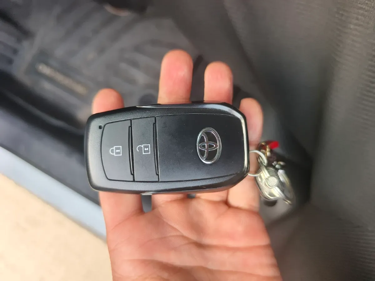 2024 Toyota Corolla Cross 2.0L 152HP L4 E-CVT Hybrid,autocango,china used car exporter,china ev exporter,chinese used car exporter,chinese used ev exporter