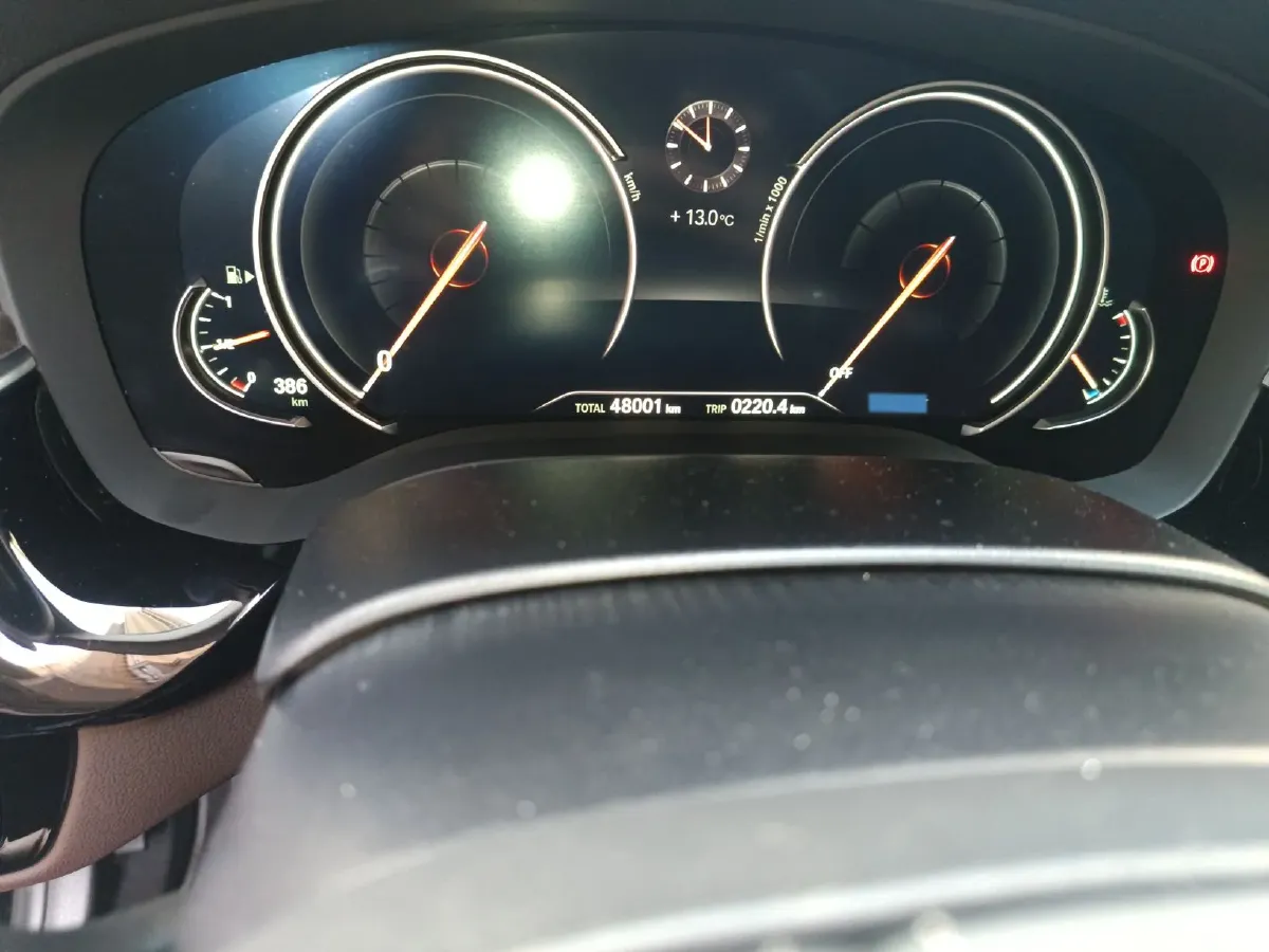 2018 BMW 5 Series 2.0T 252HP L4 8AT,autocango,china used car exporter,china ev exporter,chinese used car exporter,chinese used ev exporter