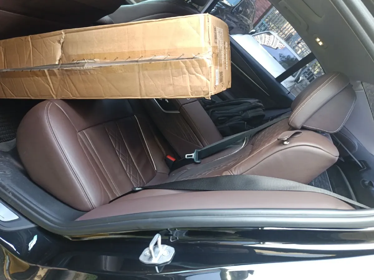 2018 BMW 5 Series 2.0T 252HP L4 8AT,autocango,china used car exporter,china ev exporter,chinese used car exporter,chinese used ev exporter