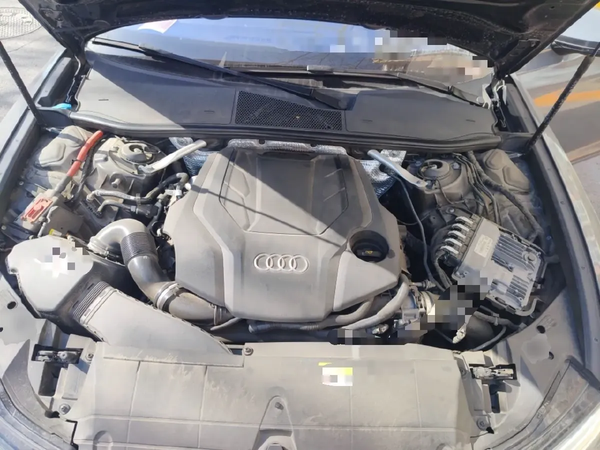 2022 Audi A6 3.0T 340HP V6 7DCT,autocango,china used car exporter,china ev exporter,chinese used car exporter,chinese used ev exporter