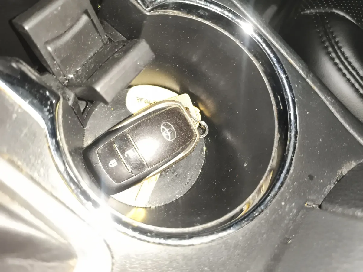 2017 Toyota Highlander 2.0T 220HP L4 6AT,autocango,china used car exporter,china ev exporter,chinese used car exporter,chinese used ev exporter