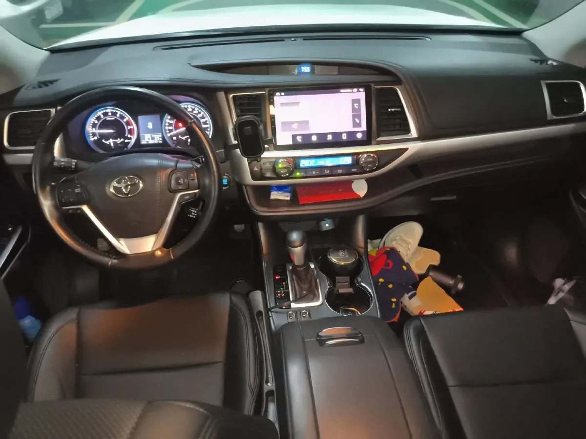 2017 Toyota Highlander 2.0T 220HP L4 6AT,autocango,china used car exporter,china ev exporter,chinese used car exporter,chinese used ev exporter