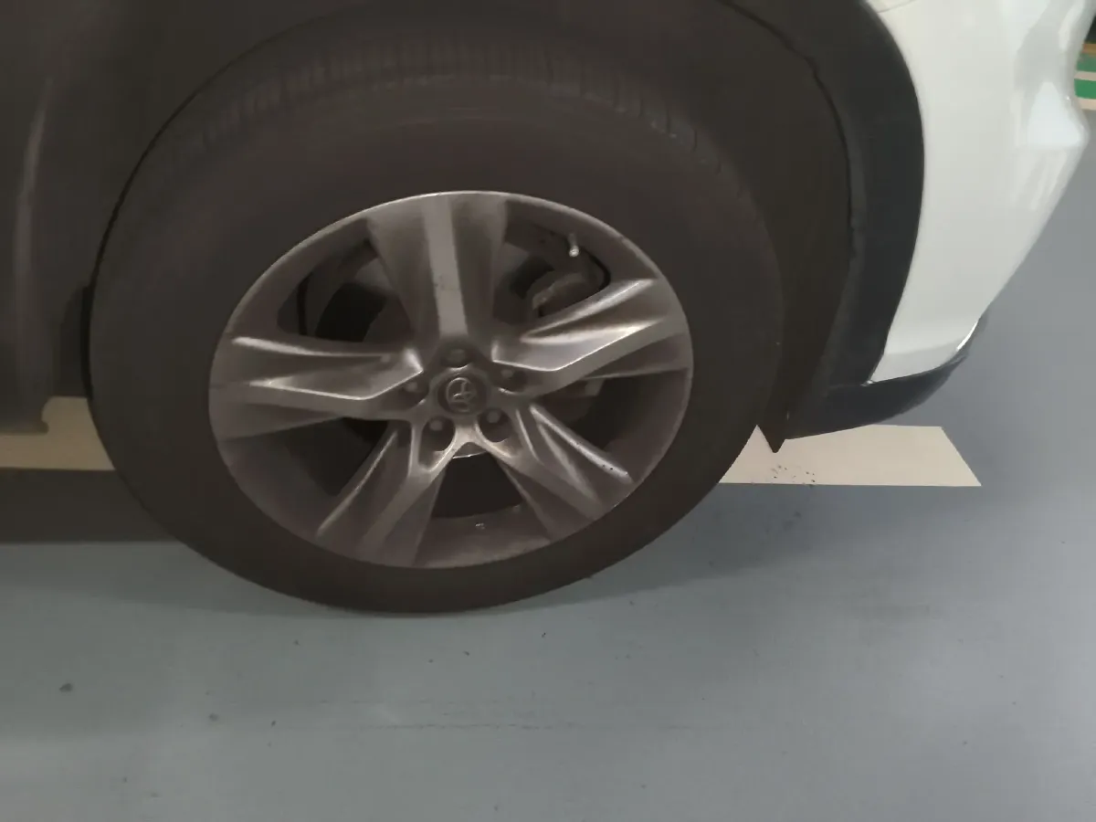 2017 Toyota Highlander 2.0T 220HP L4 6AT,autocango,china used car exporter,china ev exporter,chinese used car exporter,chinese used ev exporter