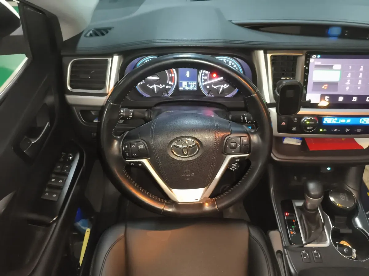 2017 Toyota Highlander 2.0T 220HP L4 6AT,autocango,china used car exporter,china ev exporter,chinese used car exporter,chinese used ev exporter