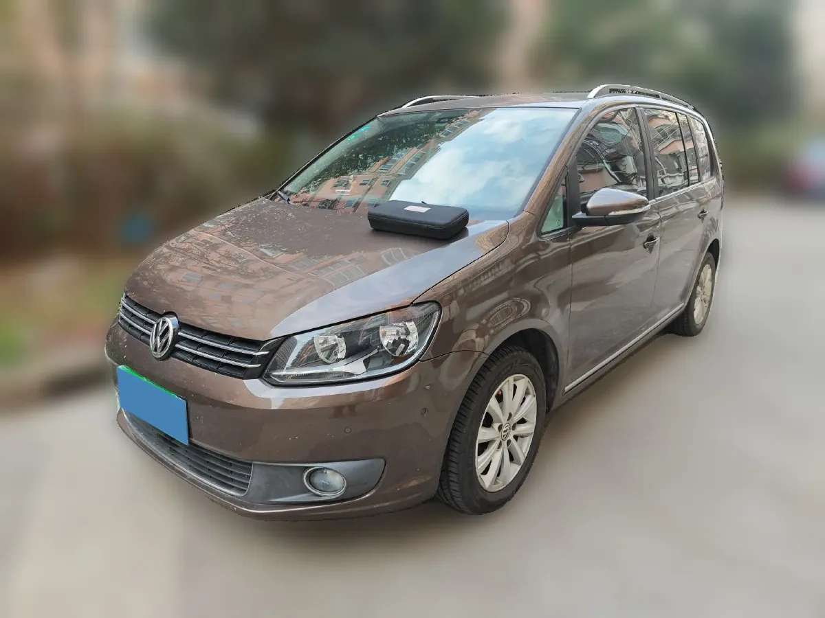 2013 Volkswagen Touran 1.4T 131HP L4 7DCT,autocango,china used car exporter,china ev exporter,chinese used car exporter,chinese used ev exporter